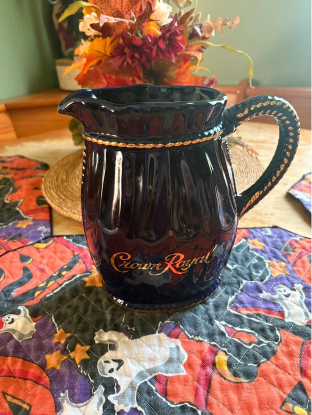 1970s  Vintage Crown Royal Ceramic Water Pitcher – Royal Purple & Gold Barware